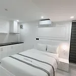 Paris Hotel